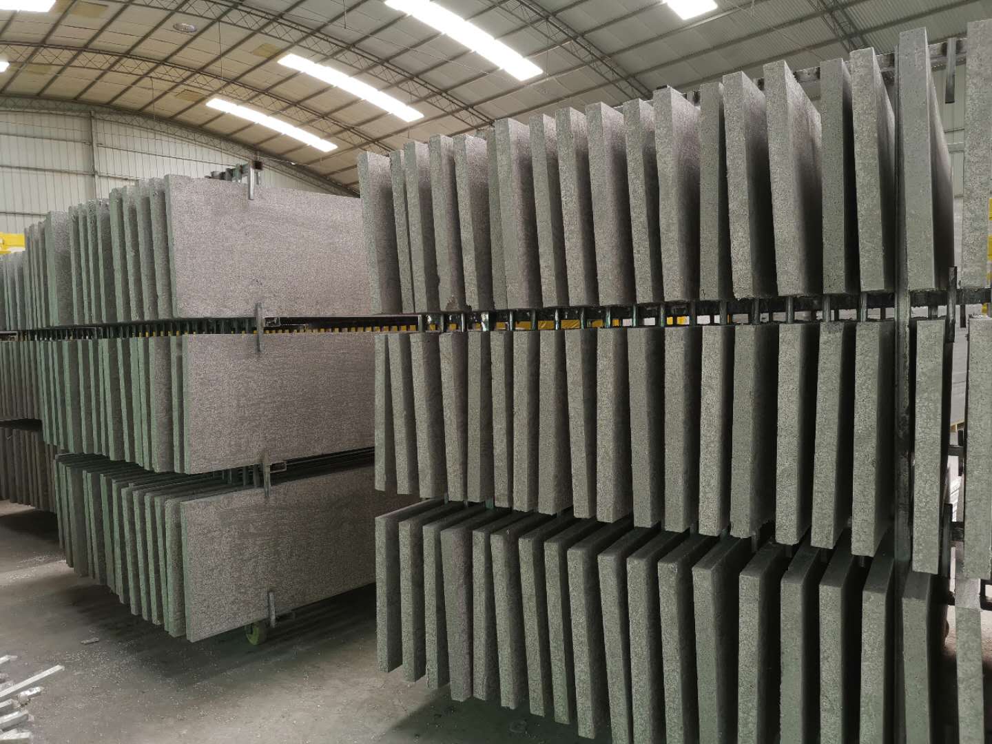 熱固復(fù)合聚苯乙烯泡沫保溫板